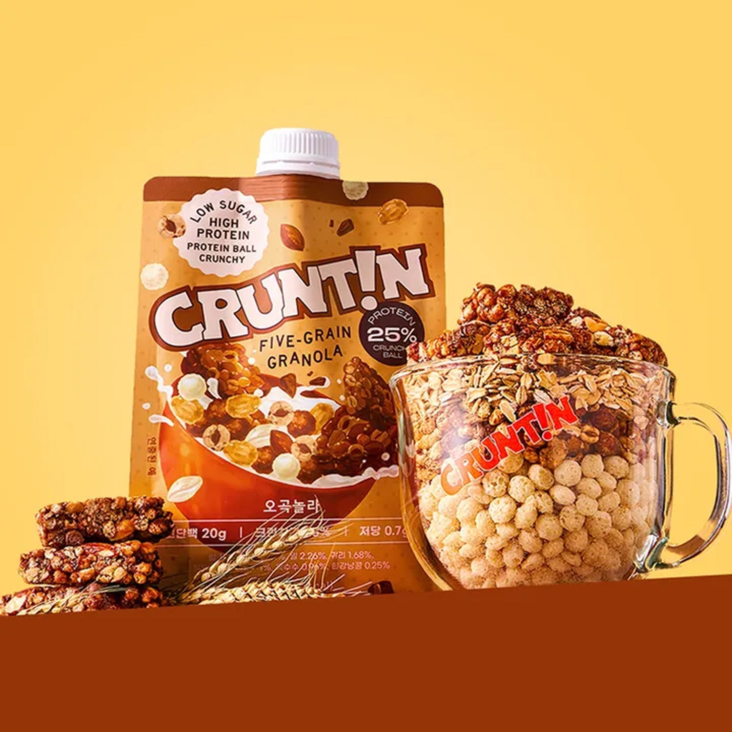 CRUNTIN CRUNTIN Crunch Ball Protein Shake Five-Grain Granola (1 Box 50g / 5 Pouches) - sun protection - front bottle shot