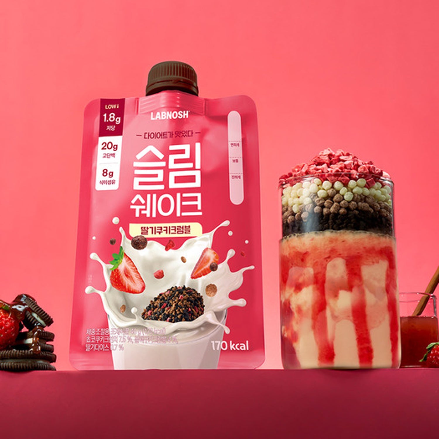 LABNOSH LABNOSH Slim Shake Strawberry Cookie Crumble (7 Packets) - nourishing - front bottle shot