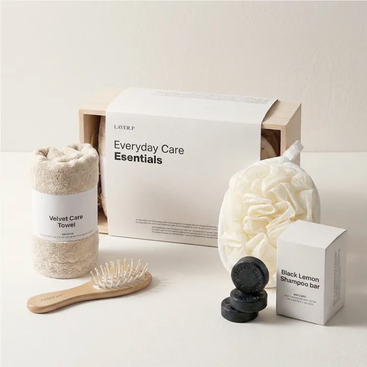 LAYER.P LAYER.P Everyday Care Essentials Gift Set - hydrating - front bottle shot