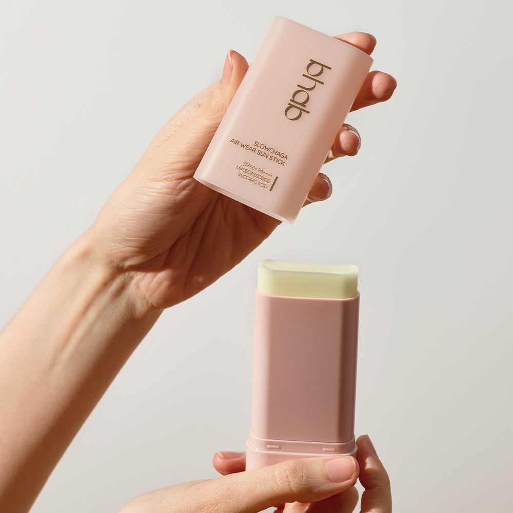 bhab bhab SLOWCHAGA Air Wear Sun Stick 18.5g - soothing - front bottle shot