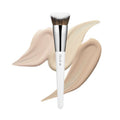 fillimilli fillimilli V Cut Foundation Brush 822 - daily care - front bottle shot